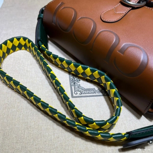 First bag ru with bag Gucci shoulder logo Small 0819
